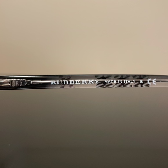 Burberry Frames B 2073 Like New! - Picture 3 of 7